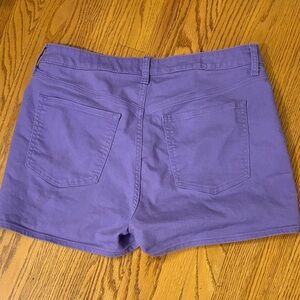 Old Navy Purple High Rise Shorts Women’s Size 14!